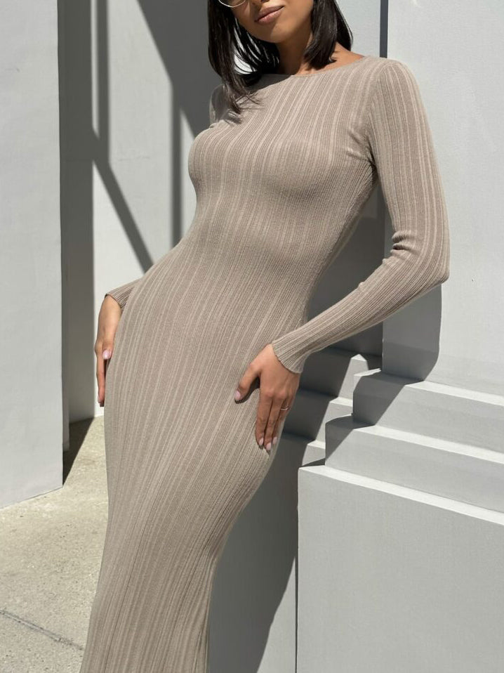 Polished Dress with an Effortless Classic Look