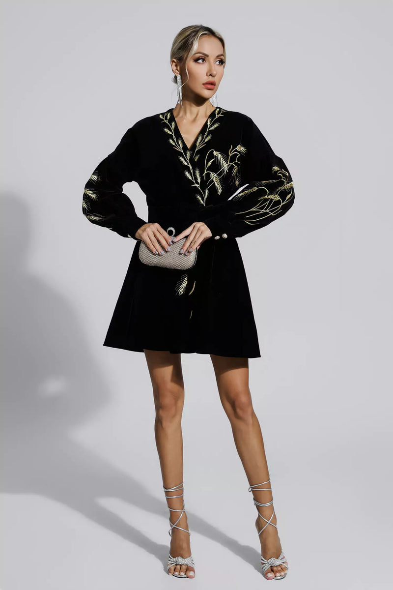Sophisticated Dress with a Clean Classic Look