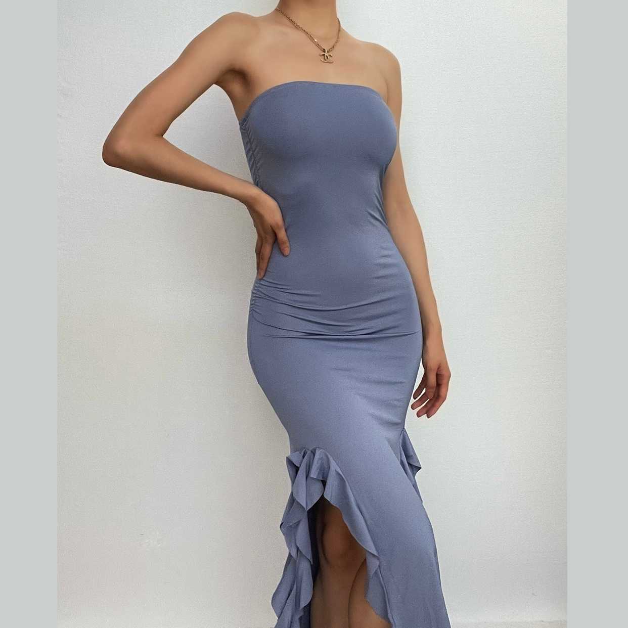 Gracefully Styled Dress for Any Occasion
