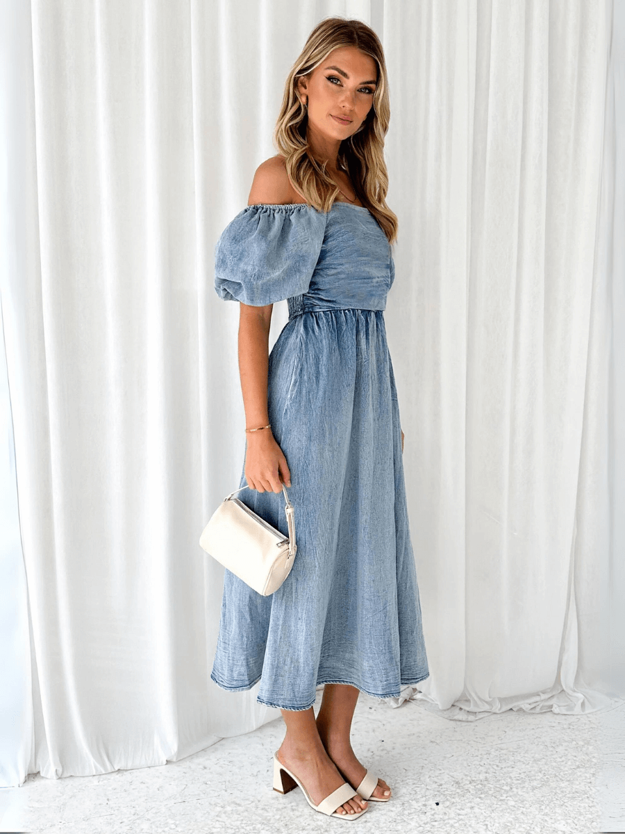 Beautifully Crafted Dress in a Classic Style