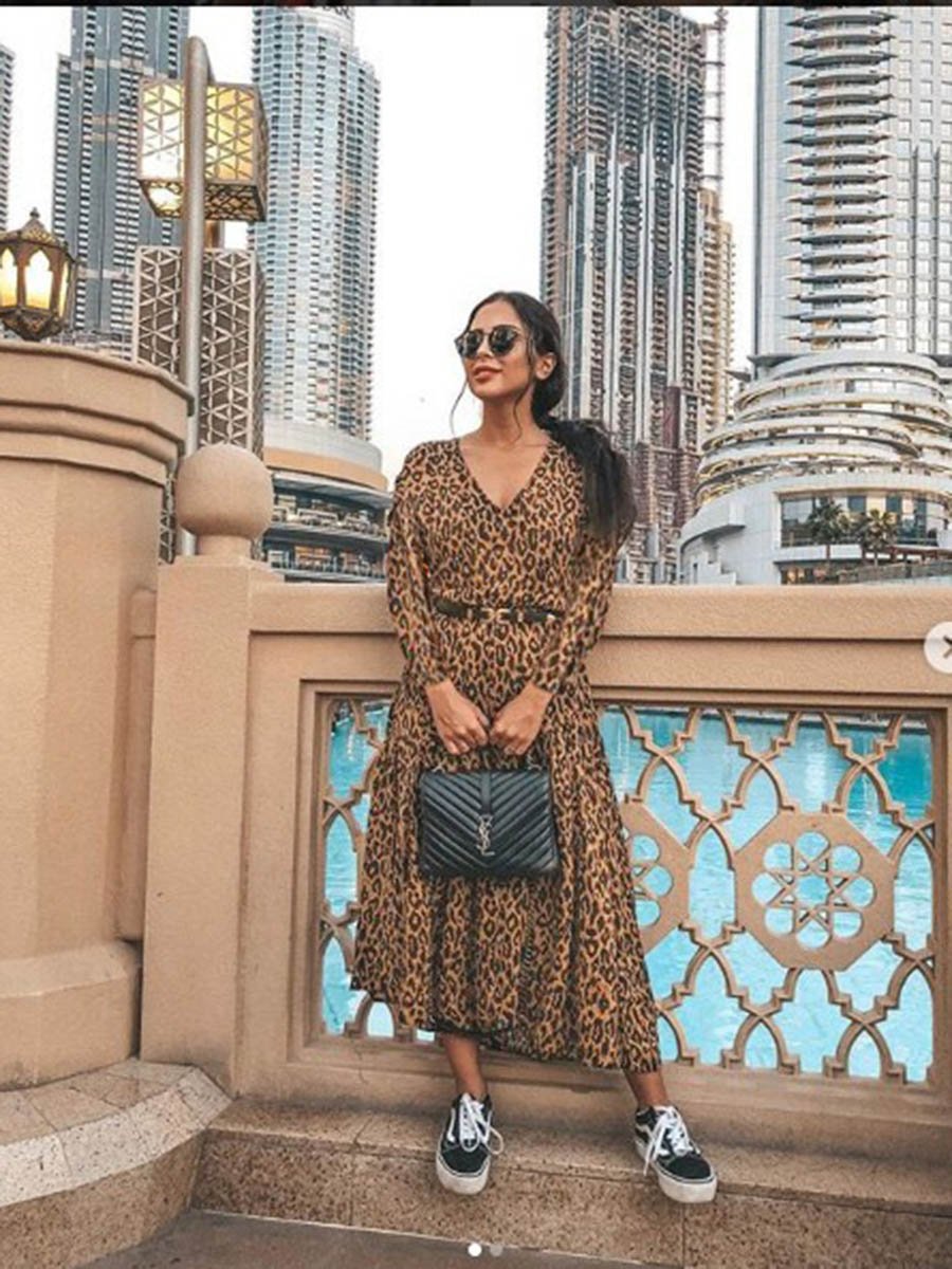 Classic Vintage Dress with a Flattering Fit