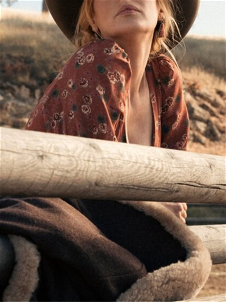 Classic Vintage Dress with a Flattering Fit