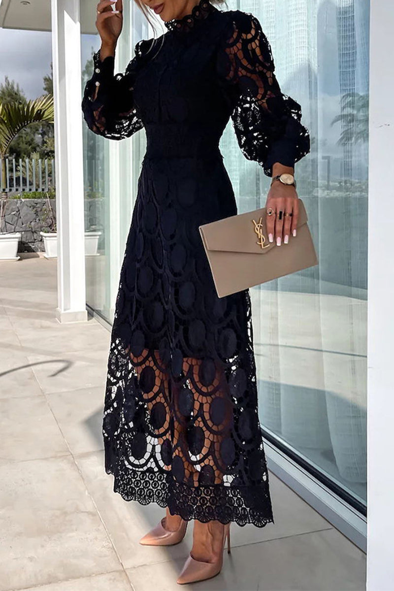 Beautifully Finished Dress in a Timeless Design