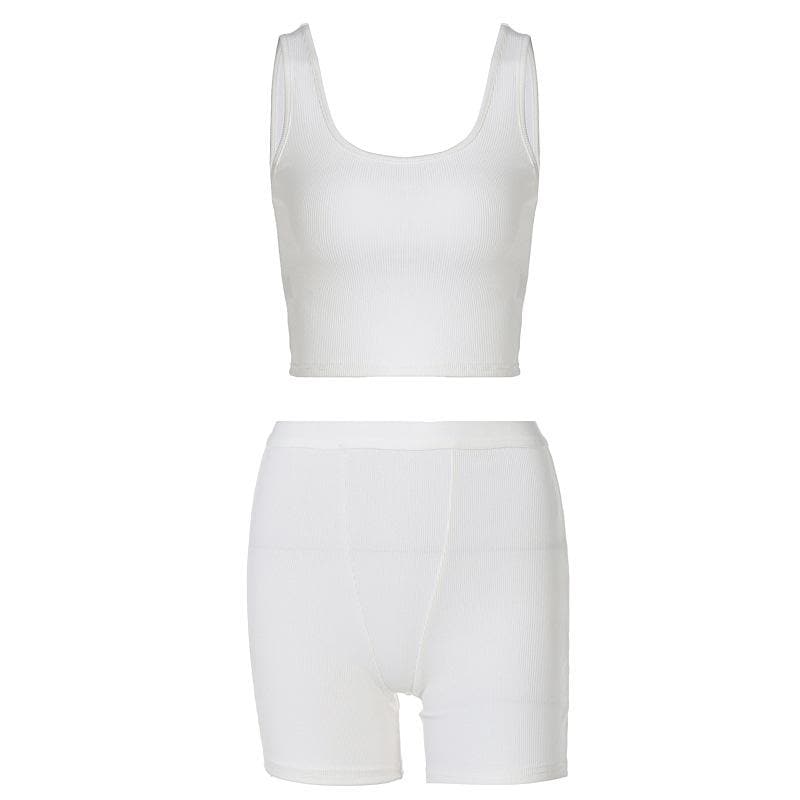 Well Tailored Garment with a Graceful Silhouette