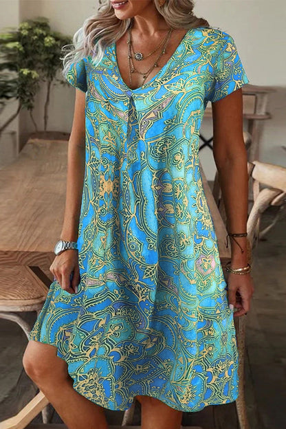 Beautifully Finished Dress in a Timeless Design