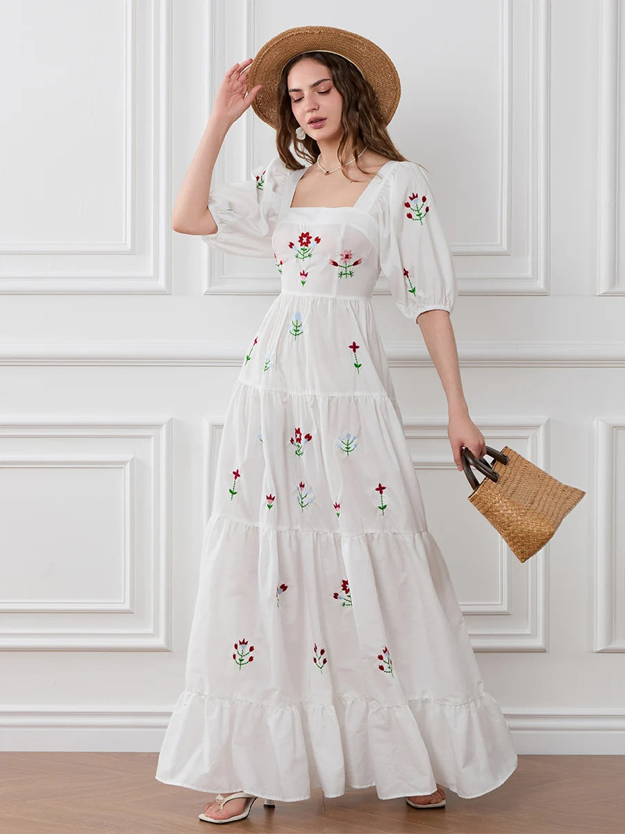 Sophisticated Dress with a Clean Classic Look