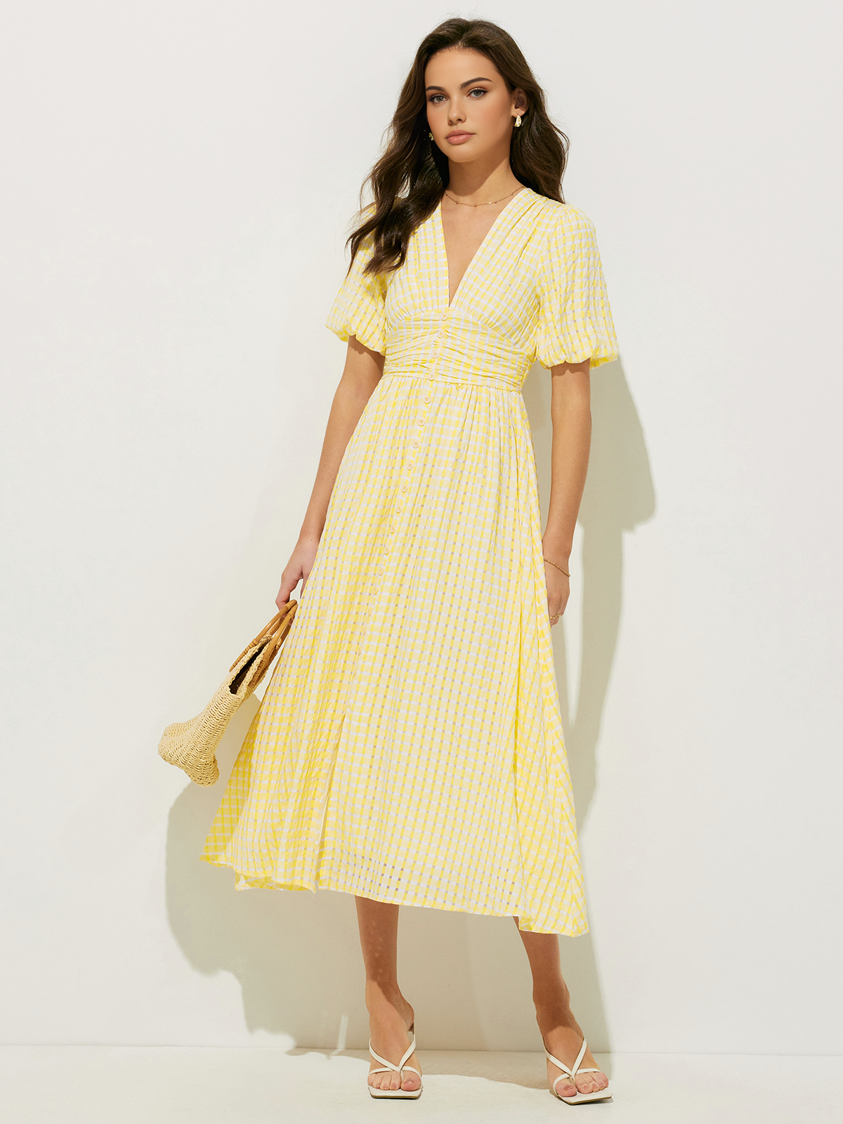 Classic Vintage Dress with a Flattering Fit