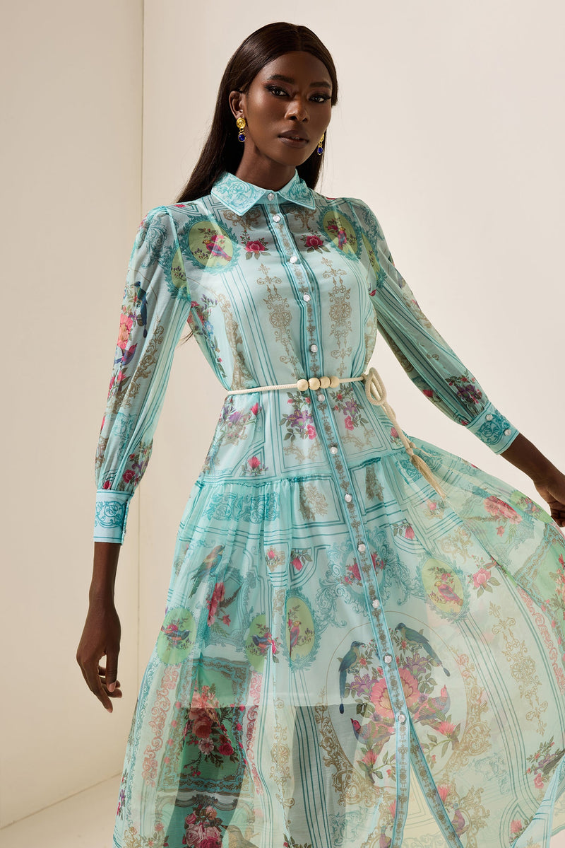 Well Tailored Dress with a Graceful Silhouette