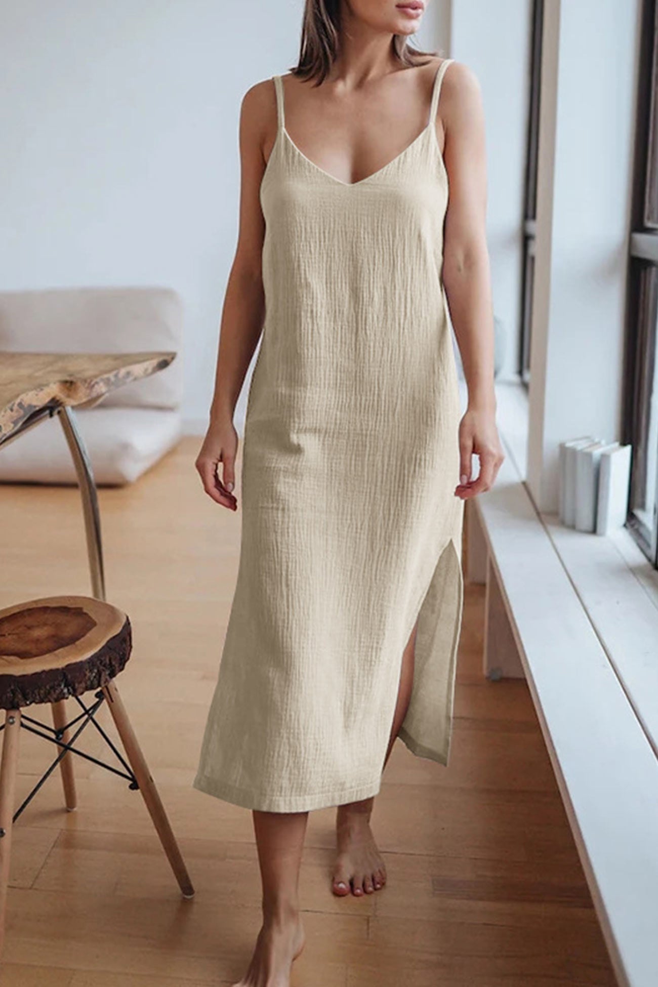 Effortlessly Elegant Dress with a Timeless Design