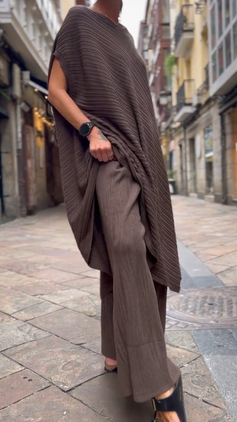 Beautifully Finished Garment in a Timeless Design
