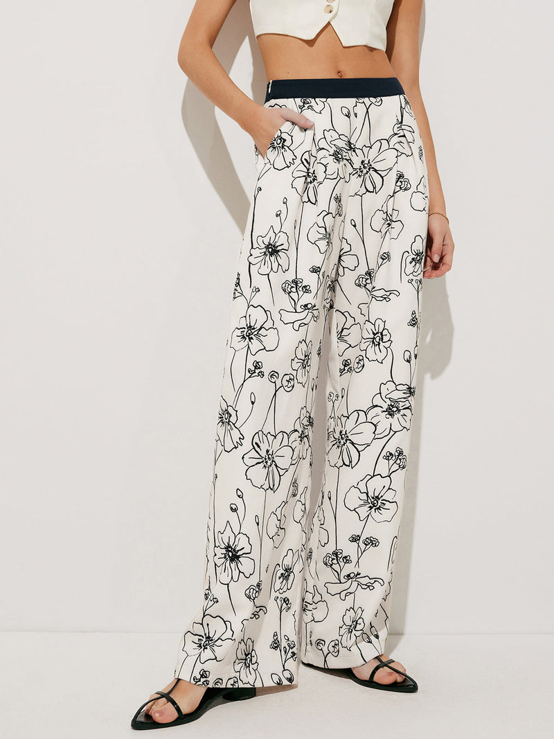 Elegantly Styled Pants for Everyday Wear