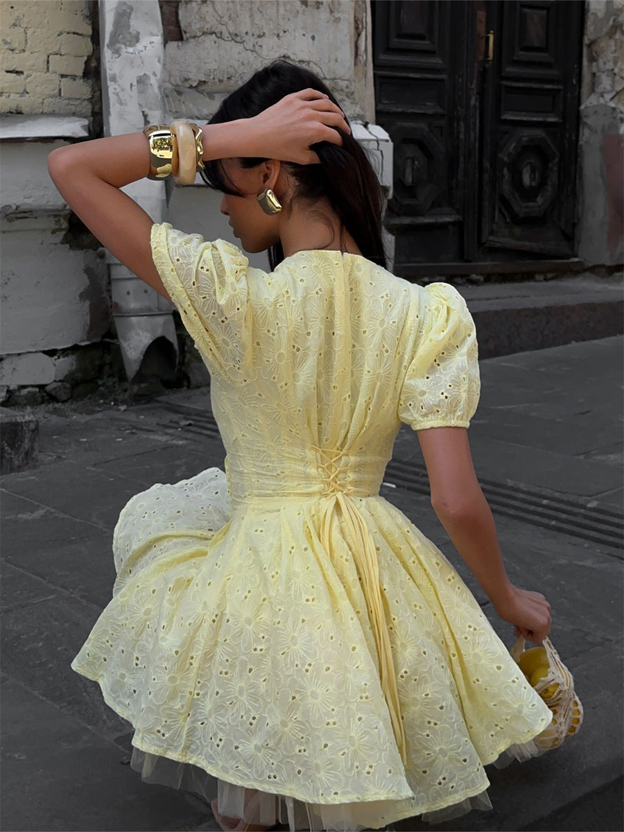 Beautifully Finished Dress in a Timeless Design