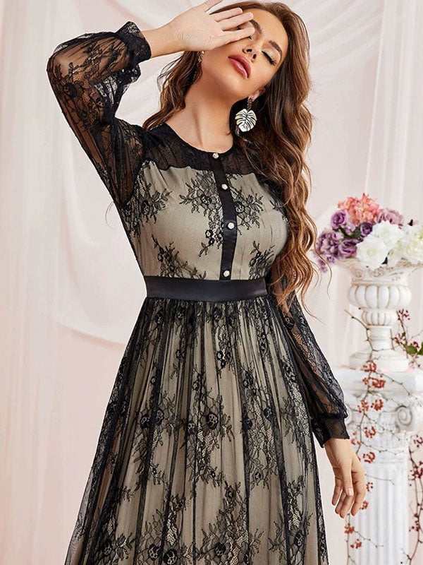 Classic Vintage Dress with a Flattering Fit