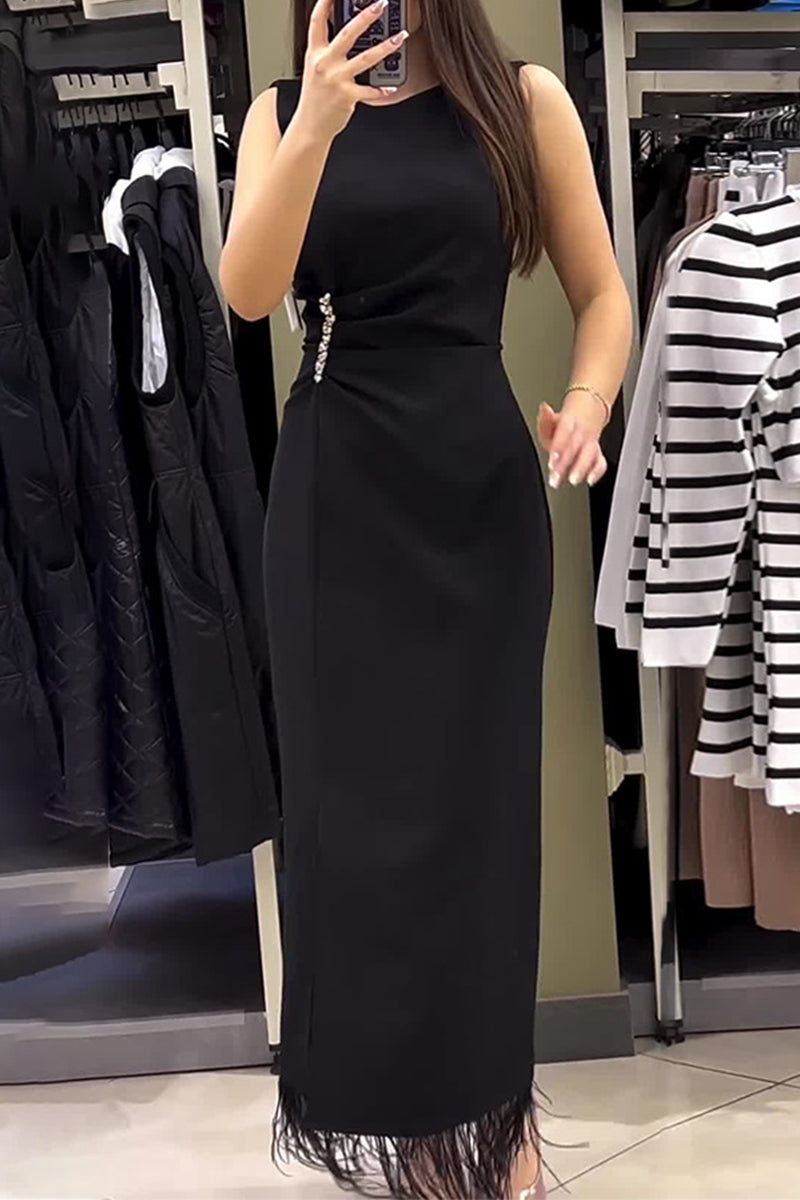 Gracefully Styled Dress for Any Occasion