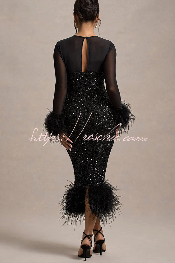 Beautifully Finished Dress in a Timeless Design