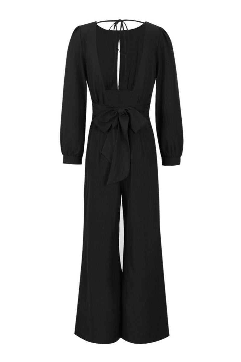 Sophisticated Garment with a Clean Classic Look