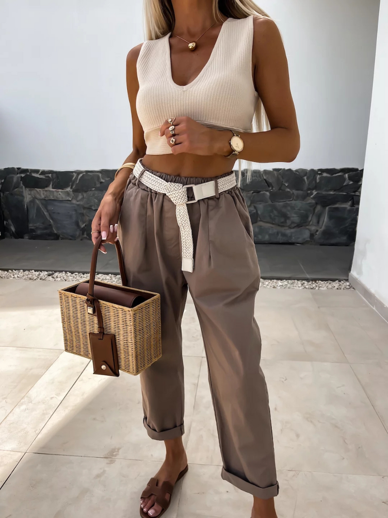 Elegantly Styled Pants for Everyday Wear