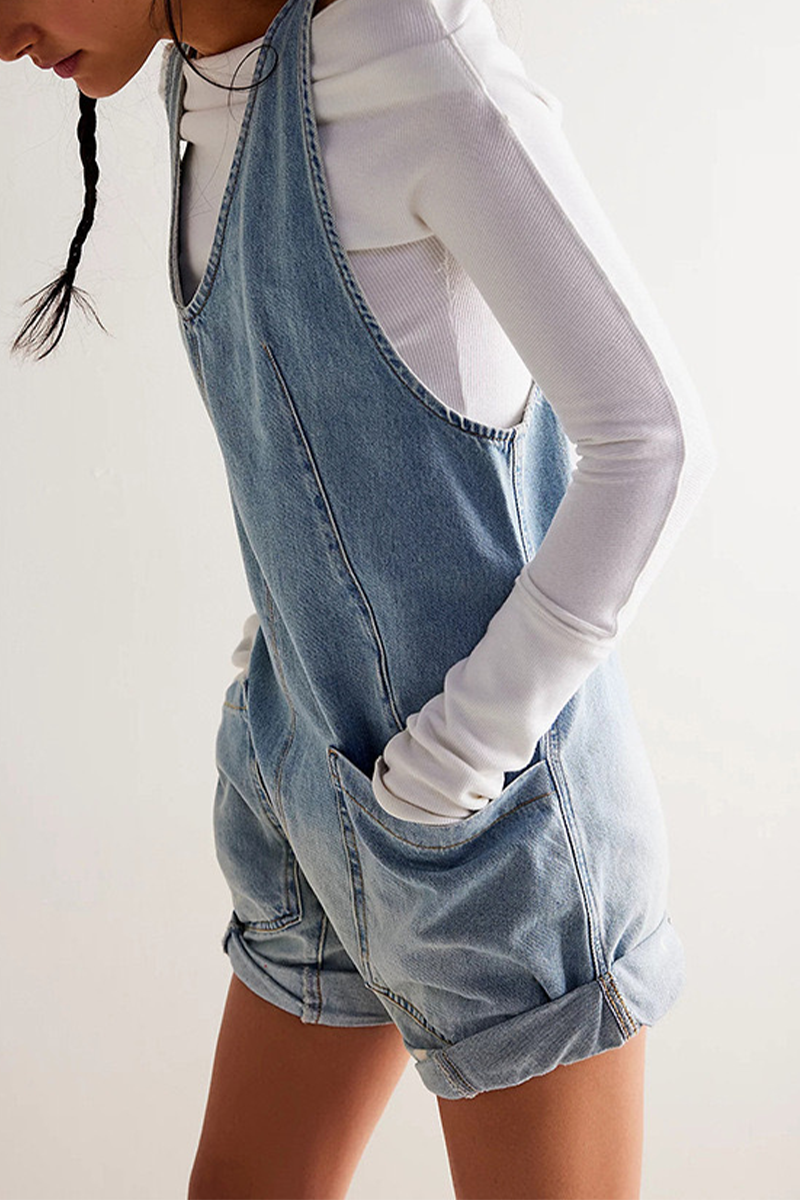 Gracefully Styled Garment for Any Occasion