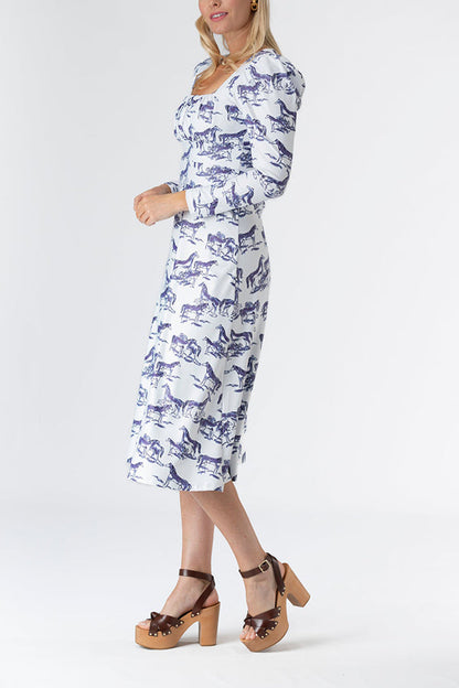 Effortlessly Elegant Dress with a Timeless Design