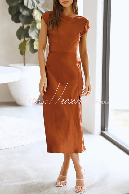 Polished Dress with an Effortless Classic Look