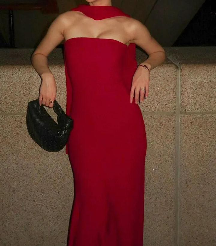 Effortlessly Elegant Dress with a Timeless Design
