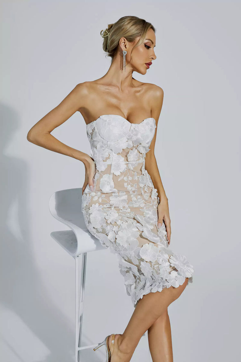 Classic Vintage & Enduringly Stylish Dress