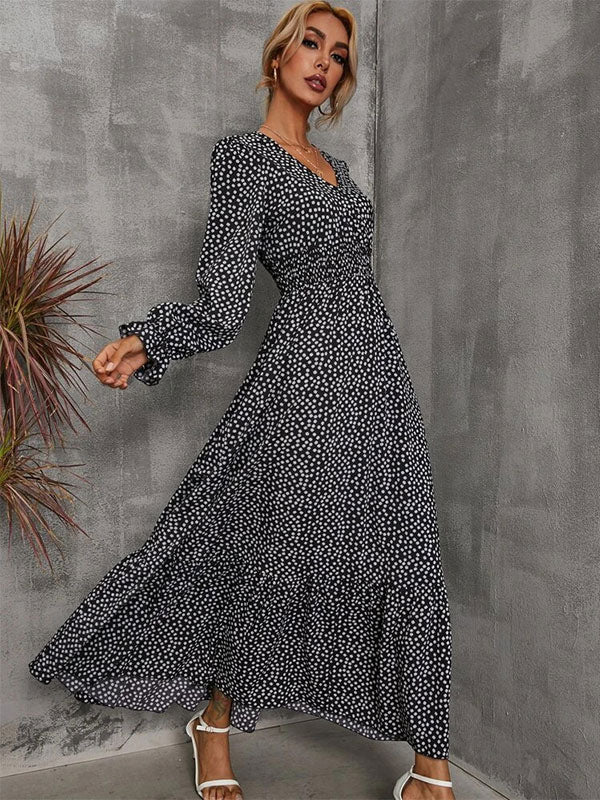 Effortlessly Elegant Dress with a Timeless Design