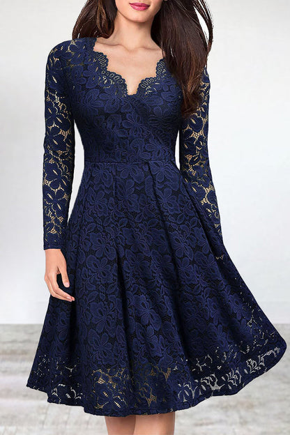 Beautifully Finished Dress in a Timeless Design