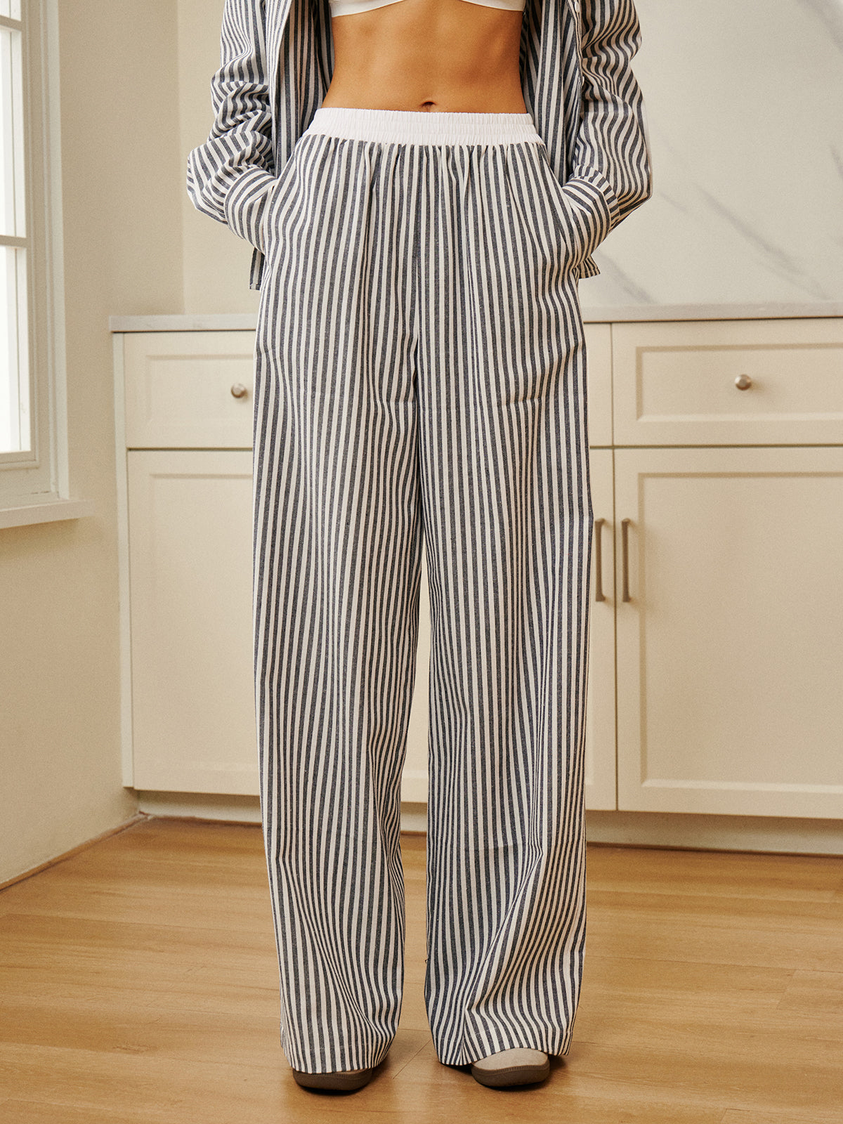 Classic Vintage Pants with a Flattering Fit