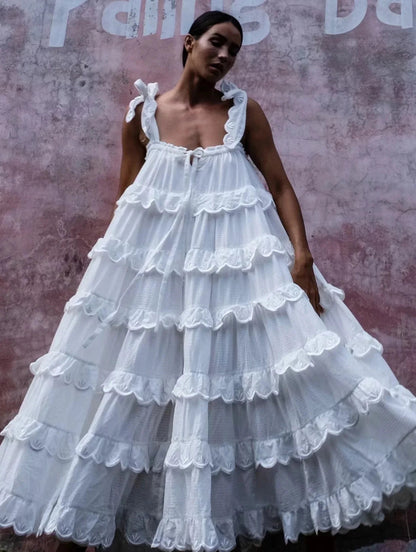 Beautifully Finished Dress in a Timeless Design