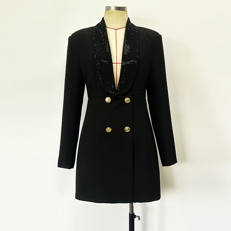 Beautifully Finished Garment in a Timeless Design