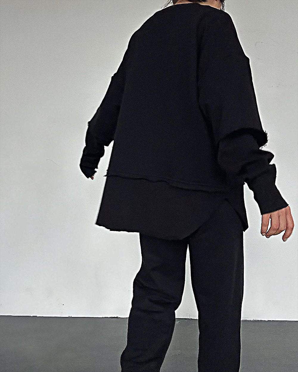 Beautifully Finished Top in a Timeless Design