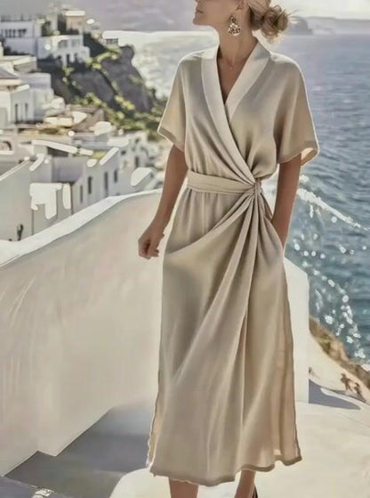 Effortlessly Elegant Dress with a Timeless Design