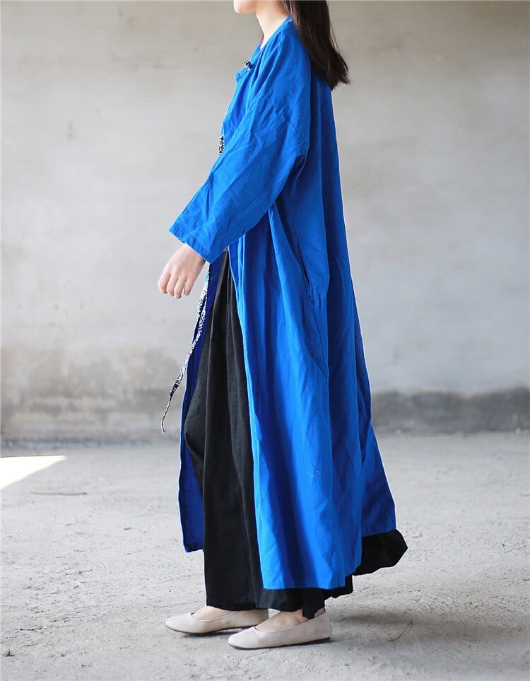 Well Tailored Cardigan with a Graceful Silhouette
