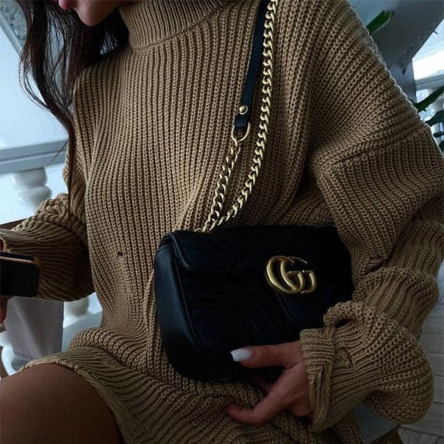 Classic Vintage Sweater with a Flattering Fit