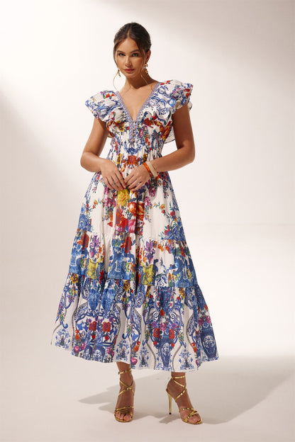 Beautifully Crafted Dress in a Classic Style