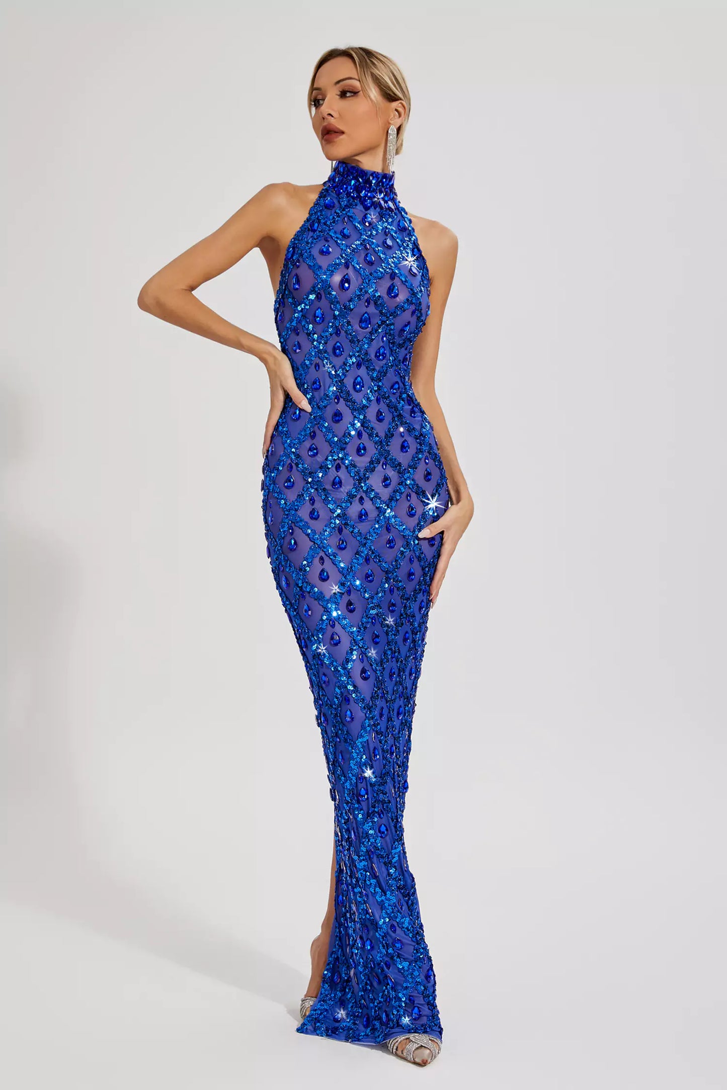 Gracefully Styled Dress for Any Occasion