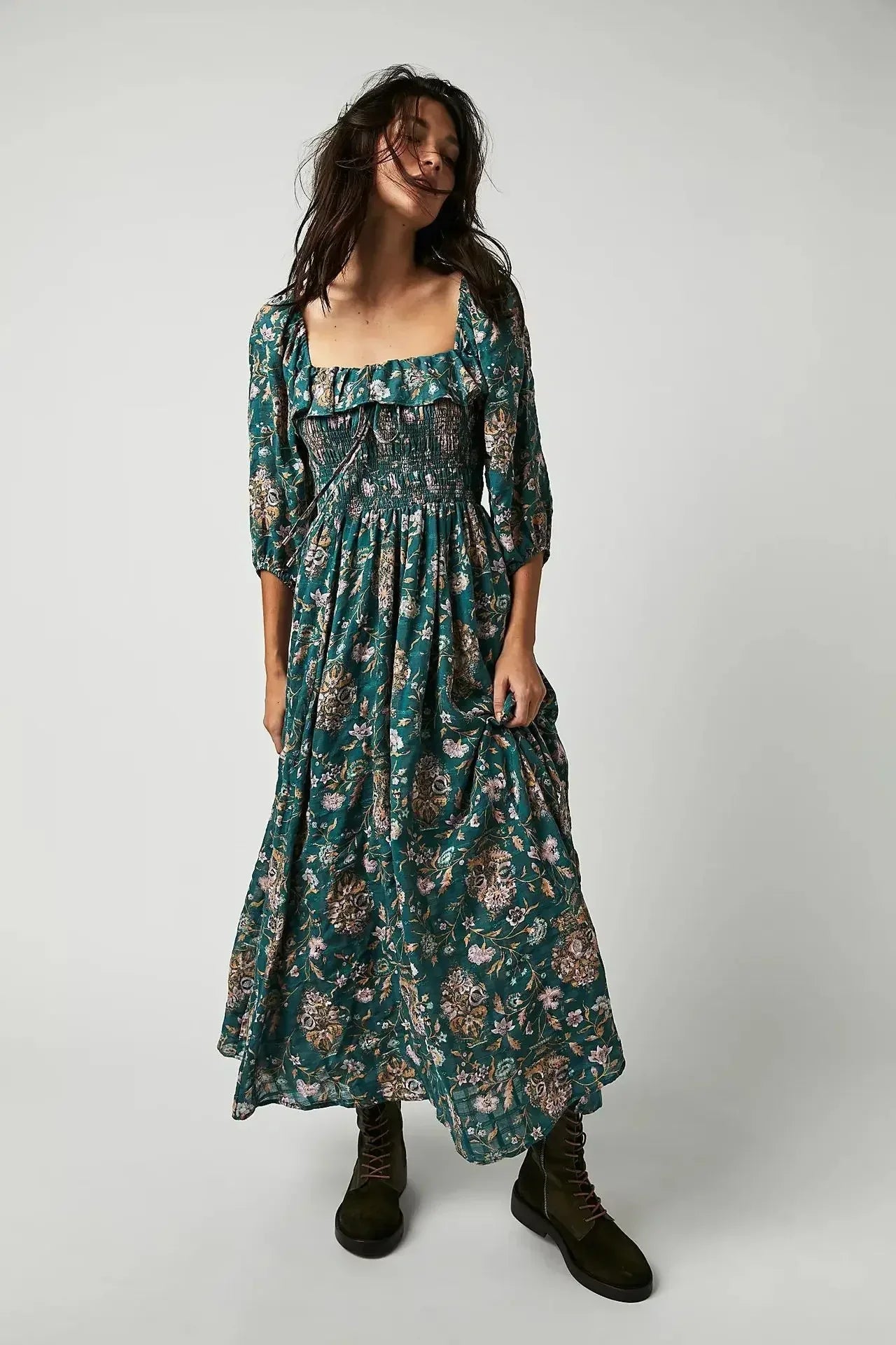 Beautifully Crafted Dress in a Classic Style