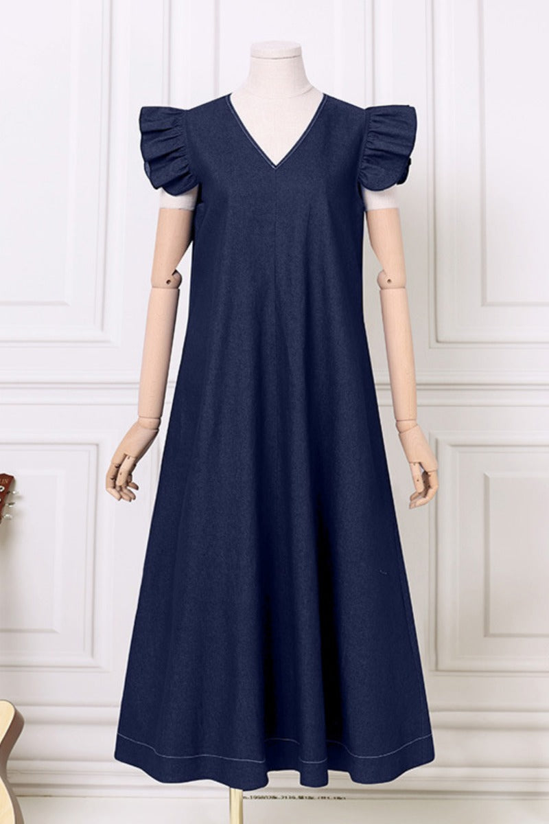 Effortlessly Elegant Dress with a Timeless Design