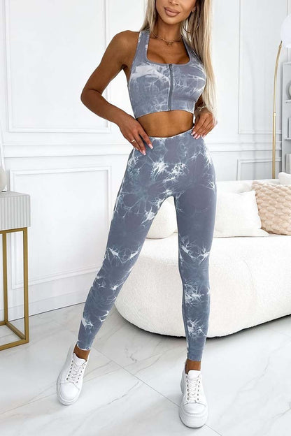 Sophisticated Garment with a Clean Classic Look