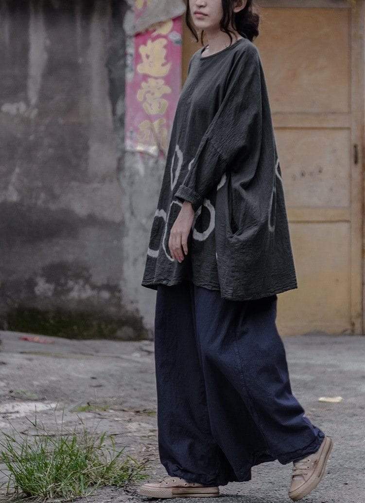 Well Tailored Pants with a Graceful Silhouette
