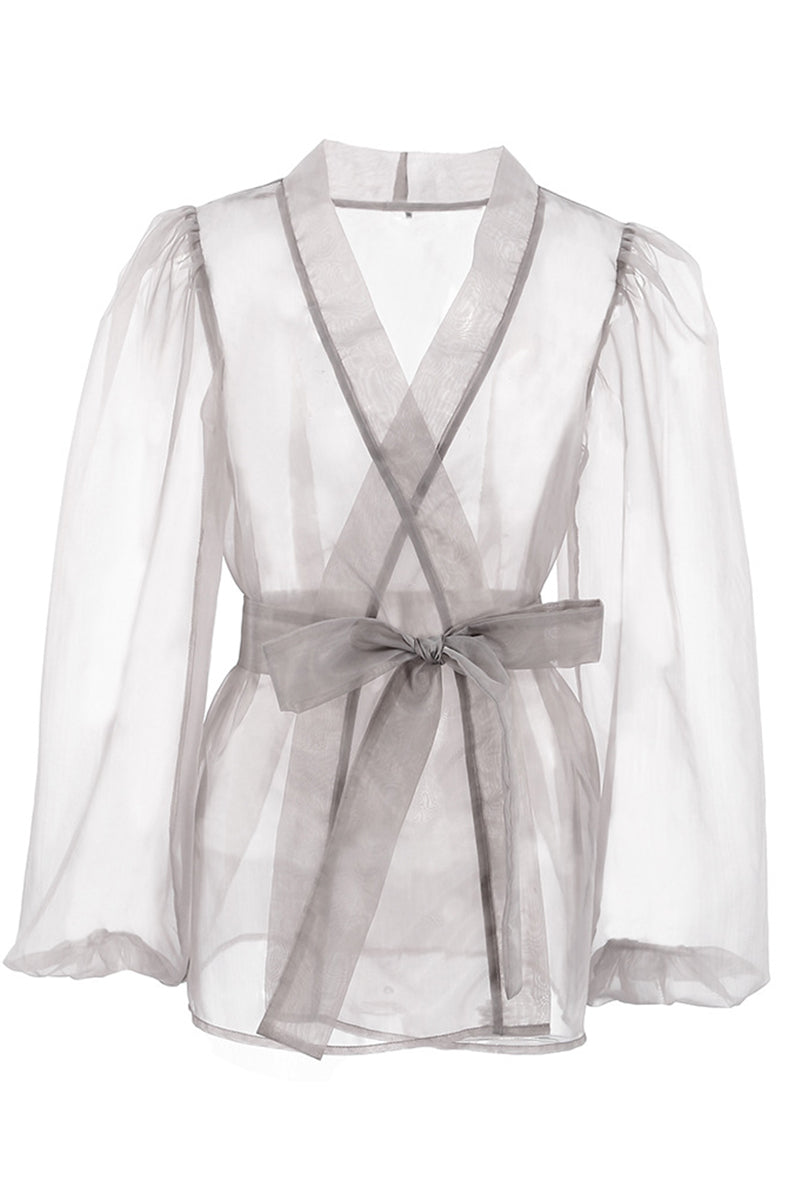 Beautifully Crafted Blouse in a Classic Style
