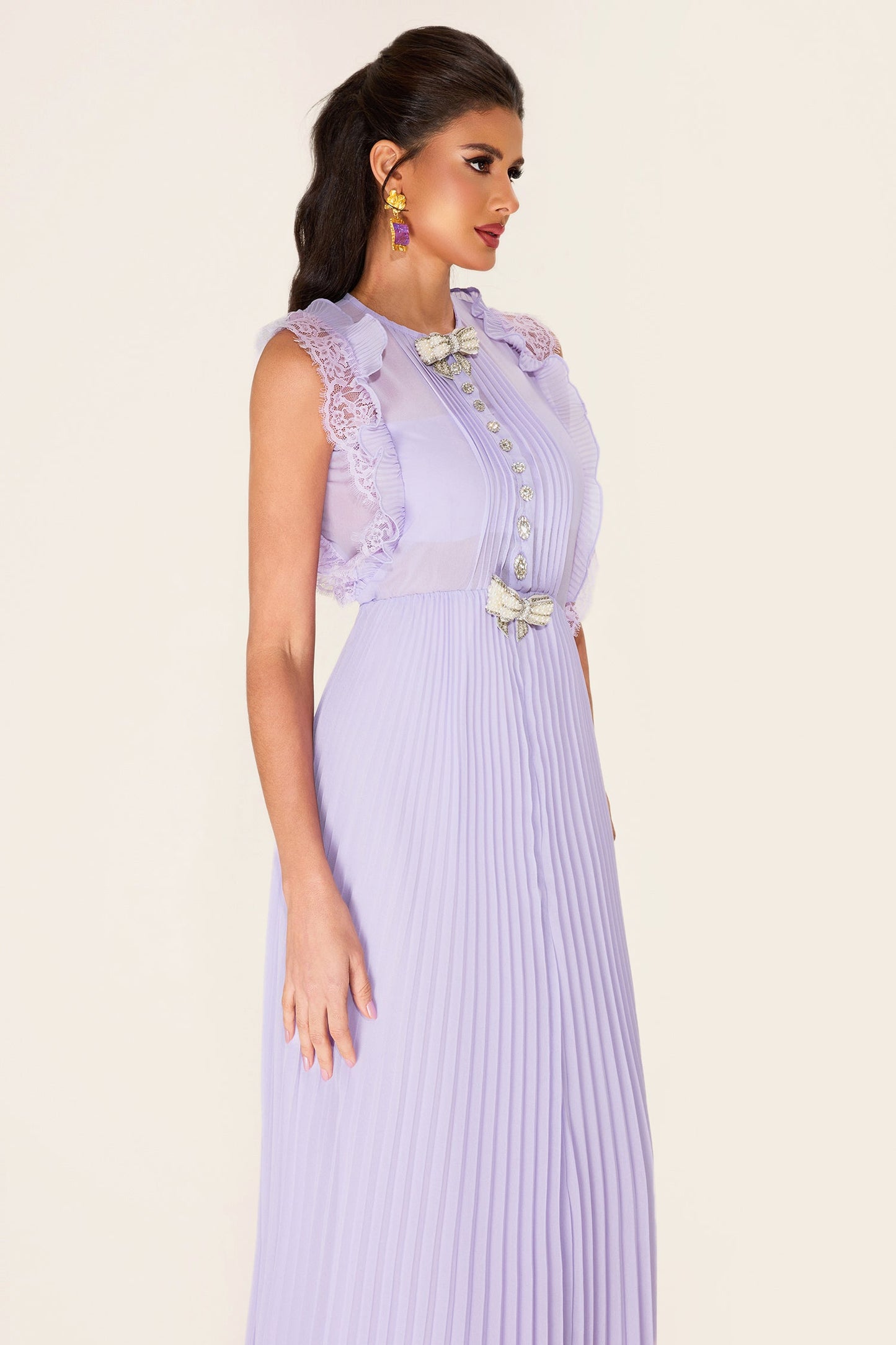 Gracefully Styled Dress for Any Occasion