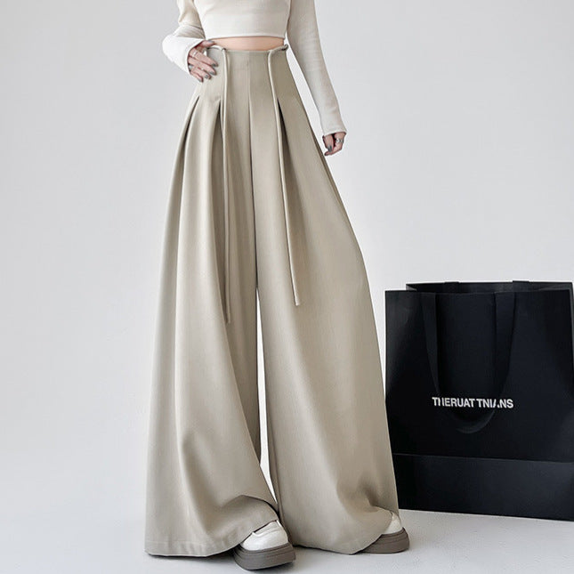 Classic Vintage Trousers with a Flattering Fit