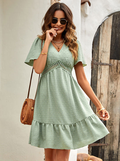 Beautifully Finished Dress in a Timeless Design