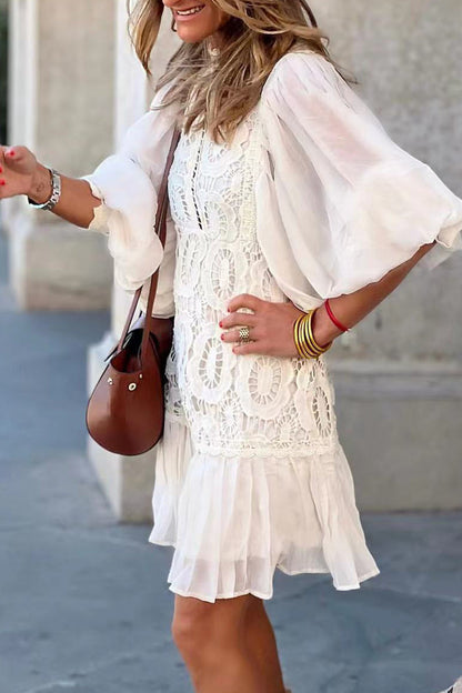 Effortlessly Elegant Dress with a Timeless Design