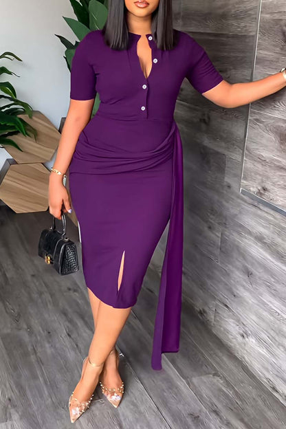 Classic Vintage Dress with a Flattering Fit