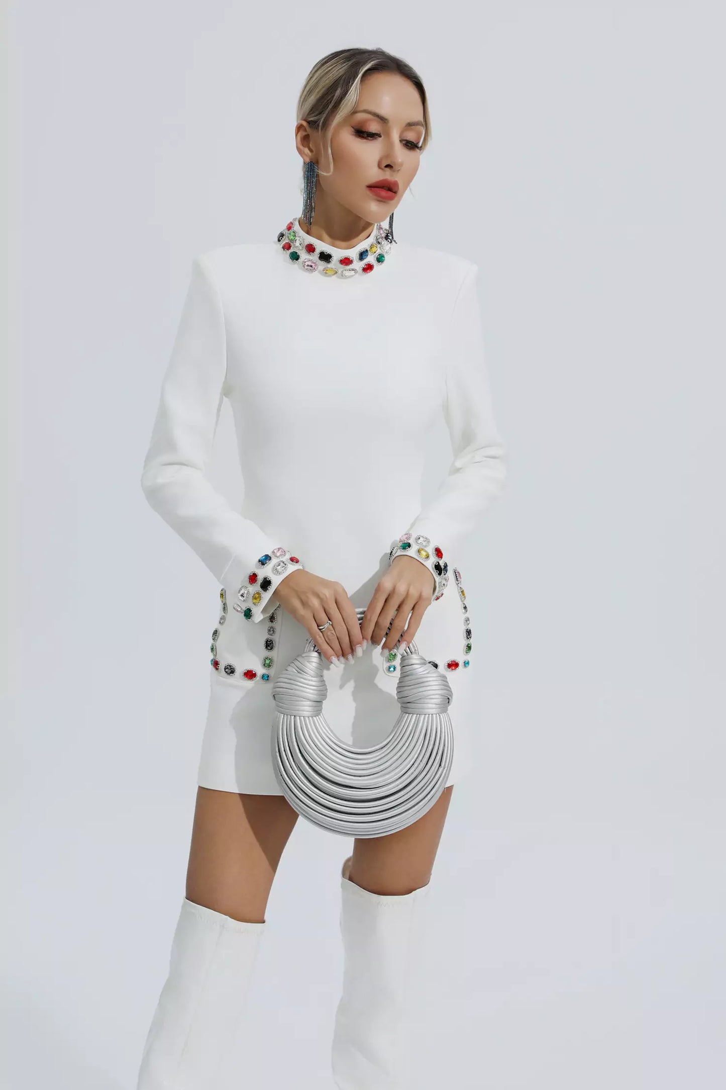Well Tailored Dress with a Graceful Silhouette