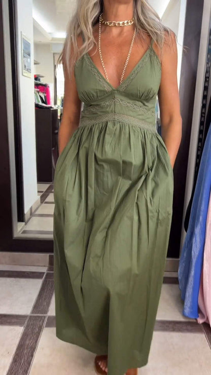 Effortlessly Elegant Dress with a Timeless Design