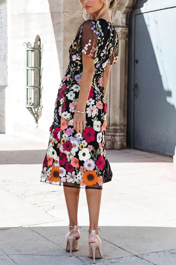 Classic Vintage Dress with a Flattering Fit